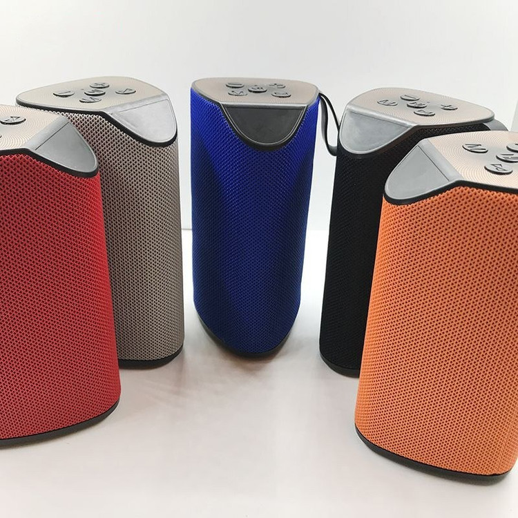 اسپیکر بلوتوثی قابل حمل مدل جی تی 111 - Portable Speaker GT-111