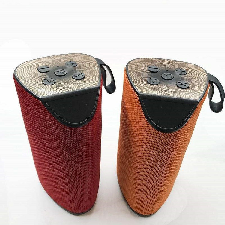 اسپیکر بلوتوثی قابل حمل مدل جی تی 111 - Portable Speaker GT-111